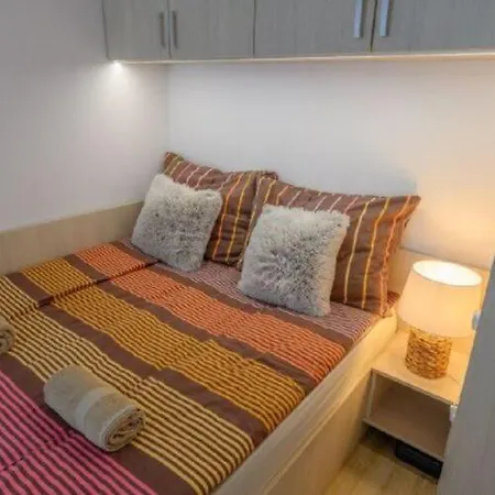 Apartment Lelle Marine Malna Apartman *